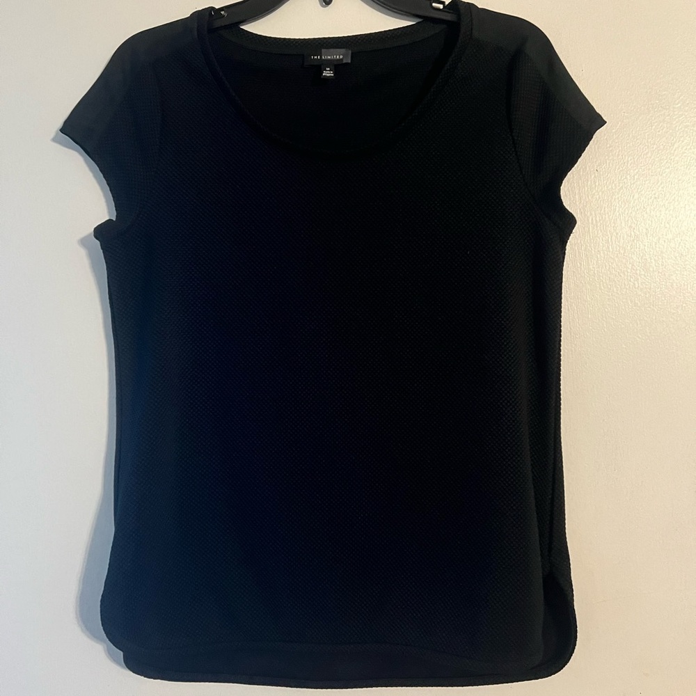 The Limited cap sleeve dress shirt. Size Medium